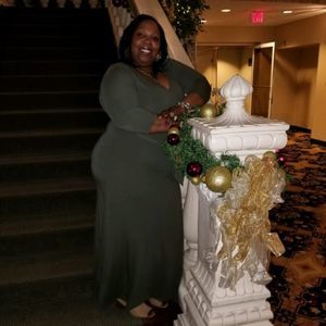 Meet your Posher, Nikia